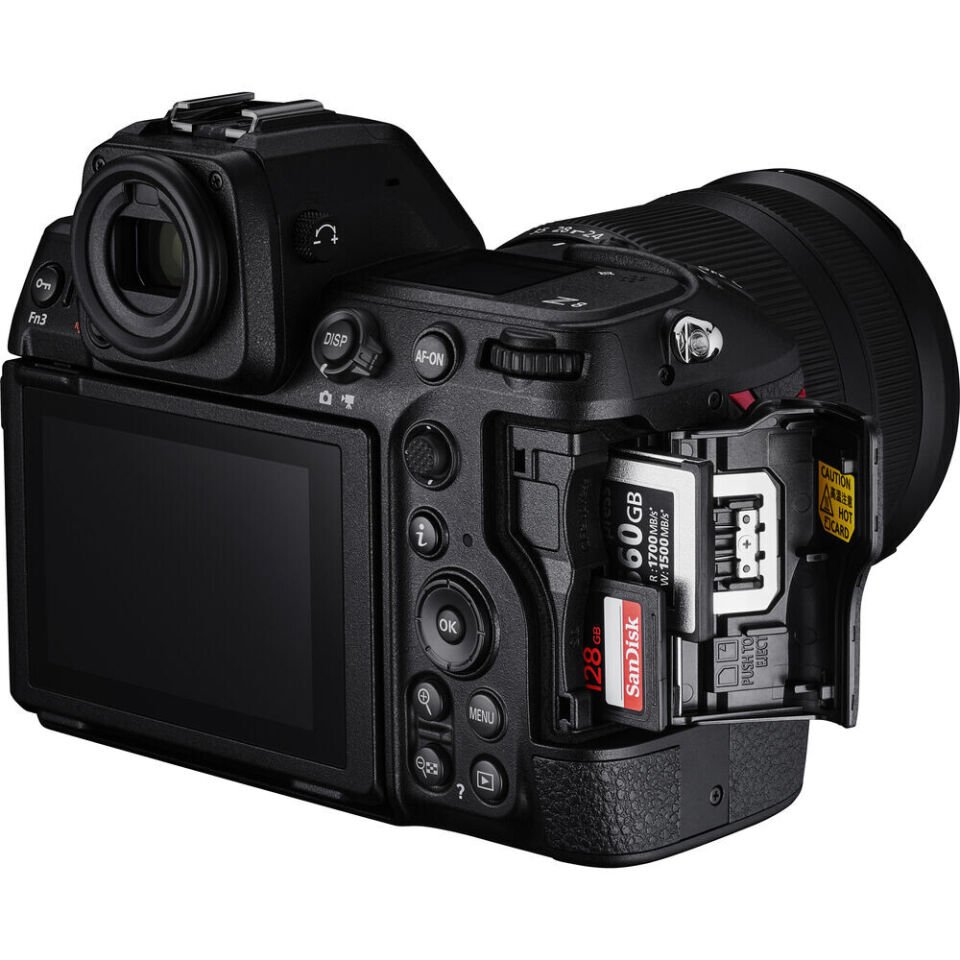 Nikon Z8 Body Aynasız Fotoğraf Makinesi (İthalatçı Garantili)