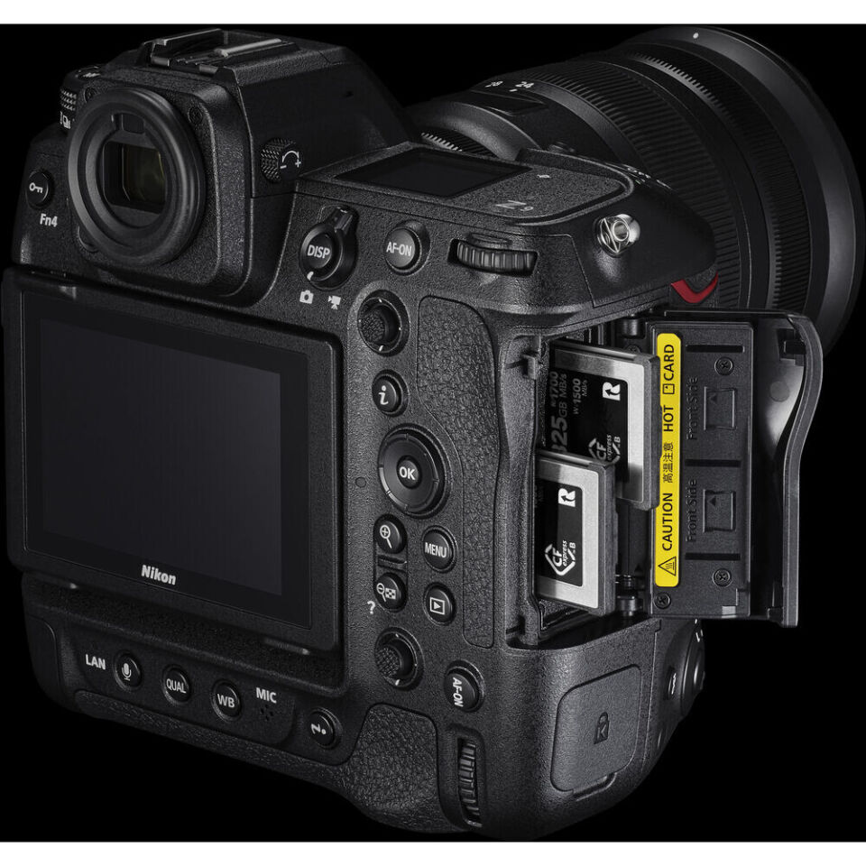 Nikon Z9 Body Aynasız Fotoğraf Makinesi (İthalatçı Garantili)
