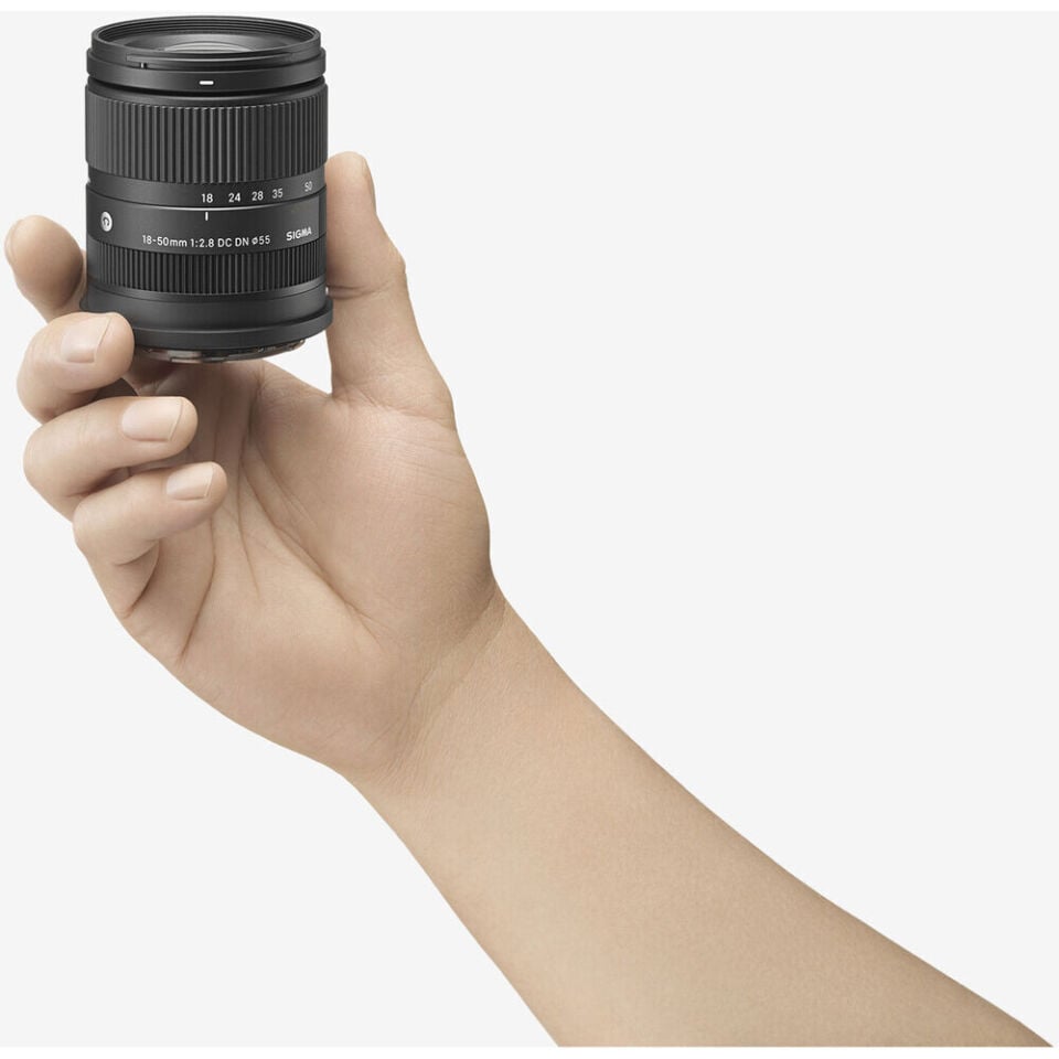 Sigma 18-50mm f/2.8 DC DN Contemporary Sony E Lens (İthalatçı Garantili)