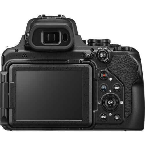 Nikon CoolPix P1100 Dijital Fotoğraf Makinesi (İthalatçı Garantili)