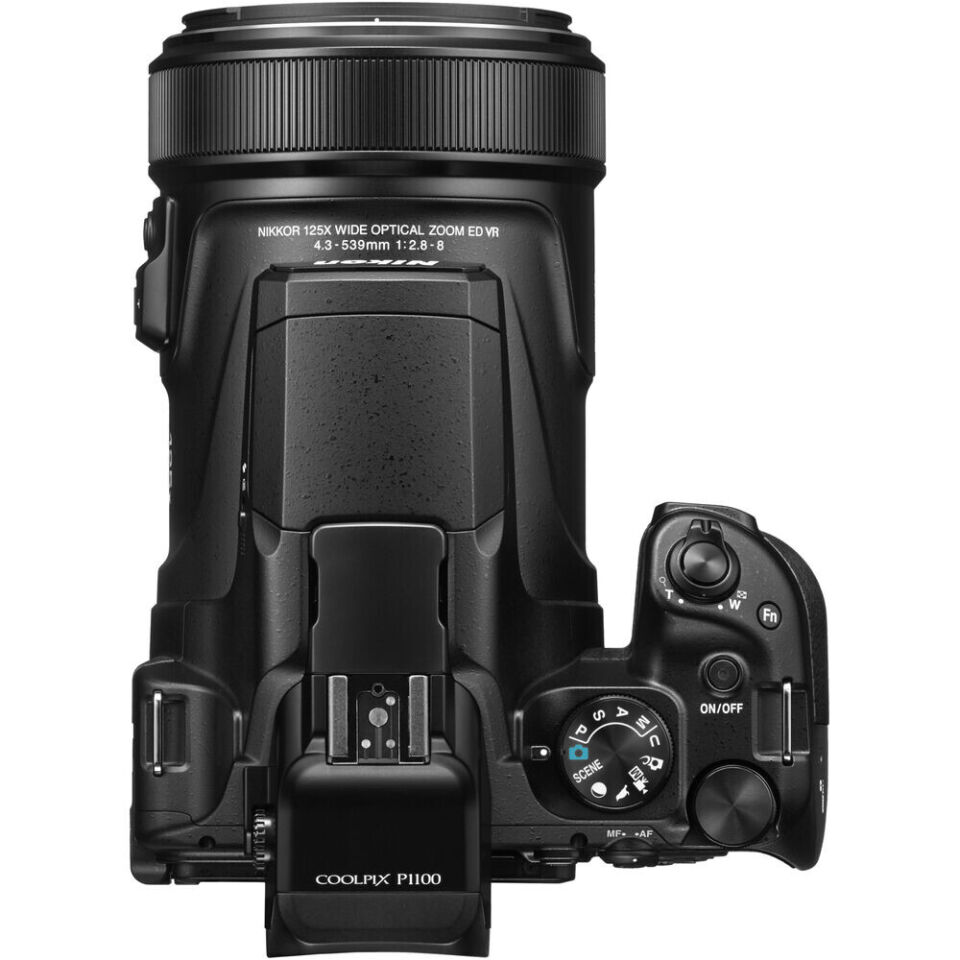 Nikon CoolPix P1100 Dijital Fotoğraf Makinesi (İthalatçı Garantili)