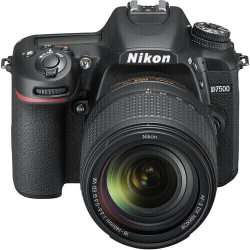 Nikon D7500 + 18-140mm Lens DSLR Fotoğraf Makinesi (İthalatçı Garantili)